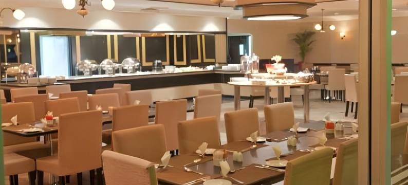 奥茨颂酒店(Oudtshoorn Inn Hotel)图片