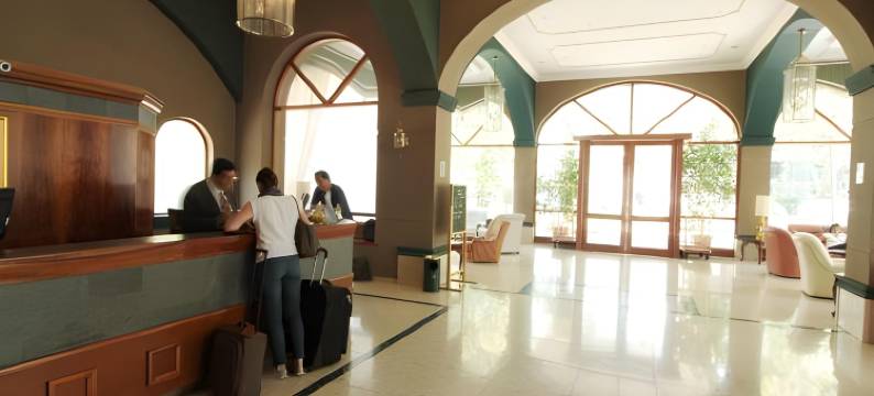 托瑞玛尔里昂酒店(Hotel Torremayor Lyon)图片