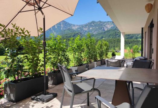 THE SINGULAR Hotel Overview