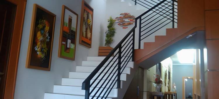 梭罗里拉酒店(Sarila Hotel Sukoharjo)图片