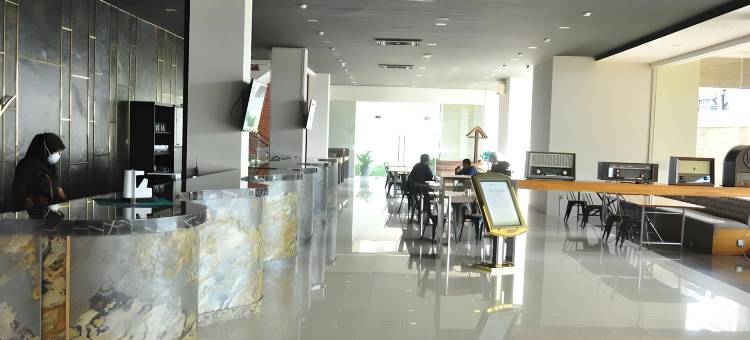 科洛帕金大酒店(Grand Kolopaking Hotel)图片