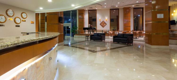 新拉莱多贝斯特韦斯特优质套房酒店(Best Western Plus Nuevo Laredo Inn  Suites)图片