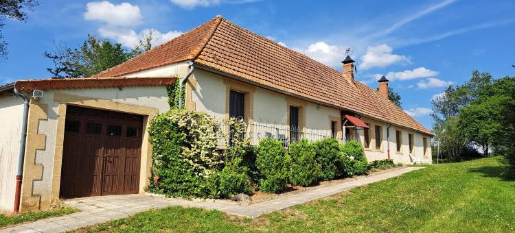 Holiday Home in Vieure near Lake and Garden图片