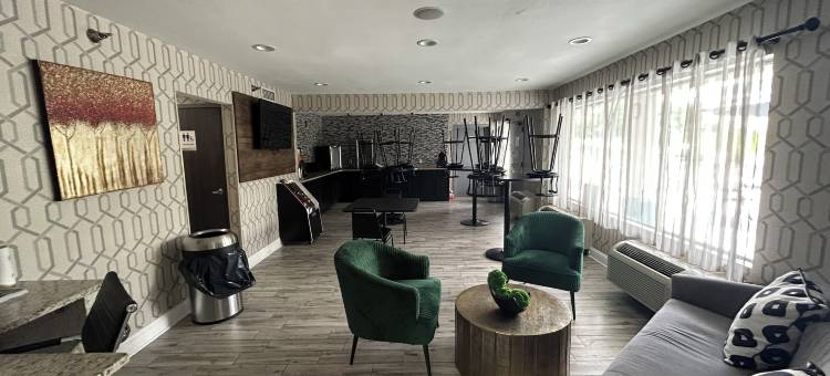 凯隆波因特酒店 - 格林斯伯勒休憩游乐区(Clarion Pointe - Greensboro Coliseum Area)图片