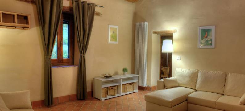 Holiday Home in Modigliana with Pool & Vineyards图片