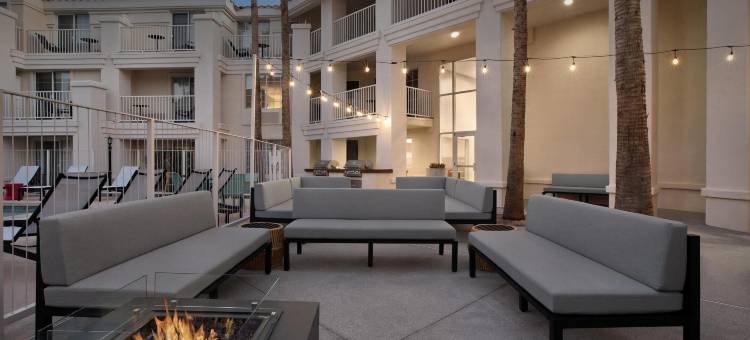 希尔顿惠庭套房酒店-斯科特斯德老城区(Home2 Suites by Hilton Scottsdale Old Town)图片