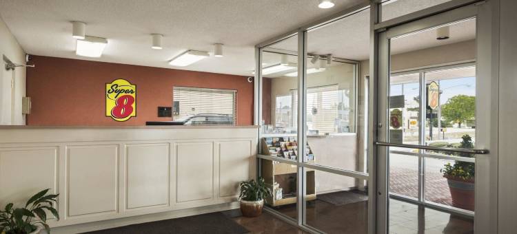 梅里迪恩温德姆速8酒店(Super 8 by Wyndham Meridian)图片