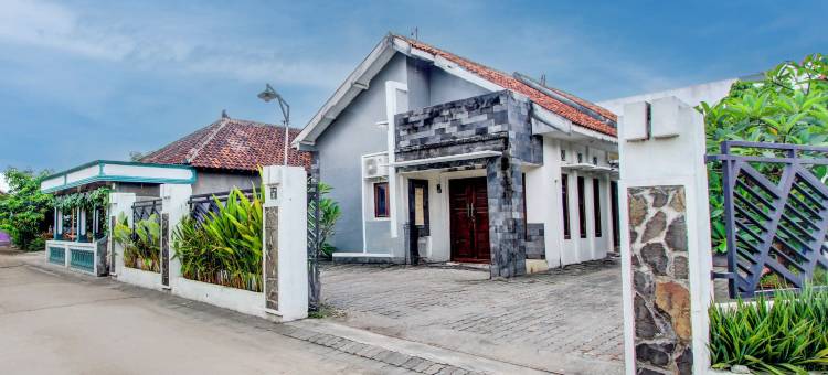 OYO 94851 瓦图伦邦 1 旅馆(OYO 94851 Watulumpang 1 Guest House)图片