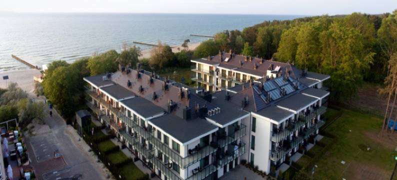 涅霍热的公寓，靠近波罗的海海滩(Ground floor apartment with a garden in Niechorze)图片