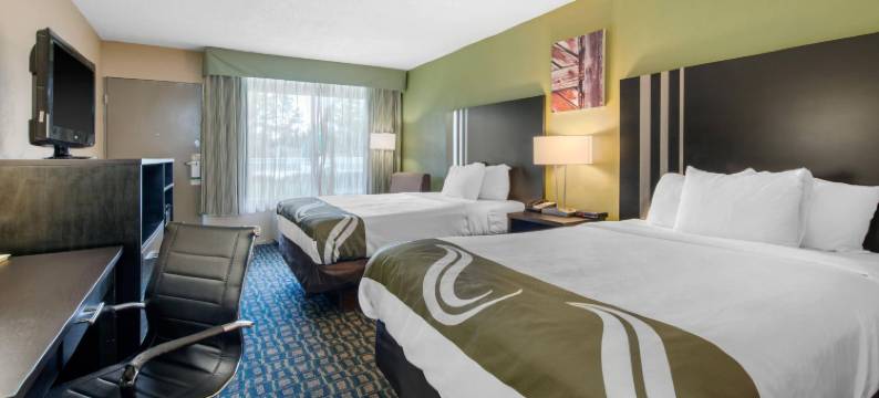 布鲁克斯维尔I-75-戴德市凯艺套房酒店(Quality Inn & Suites Brooksville I-75-Dade City)图片