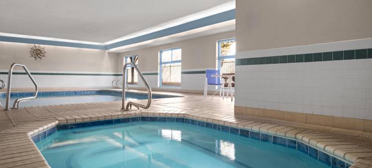 阿尔伯克基机场戴斯套房酒店(Days Inn & Suites by Wyndham Airport Albuquerque)图片