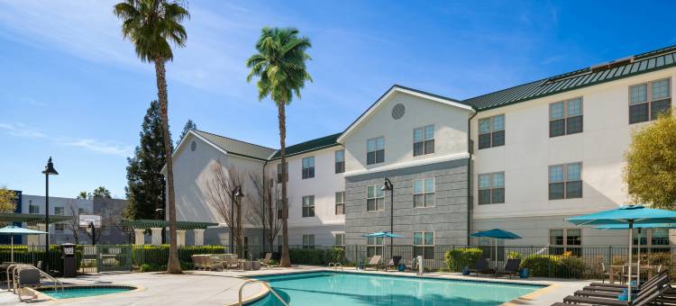 Homewood Suites by Hilton-萨克拉门托机场纳托马斯(Homewood Suites by Hilton Sacramento Airport-Natomas)图片