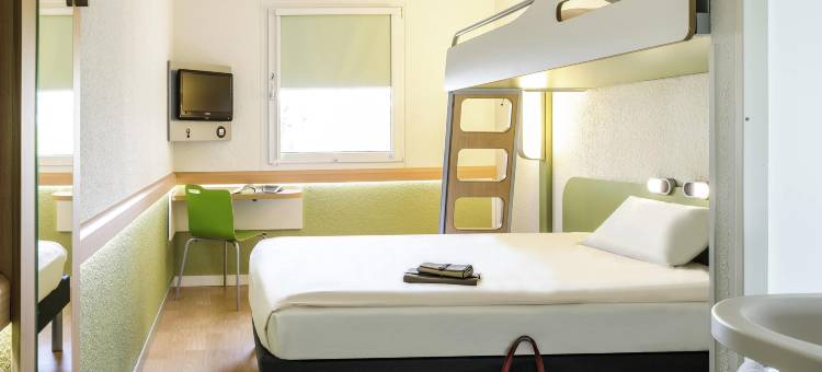 巴黎拉德芳斯库尔布瓦宜必思快捷1号酒店(Ibis Budget Courbevoie Paris la Défense 1)图片