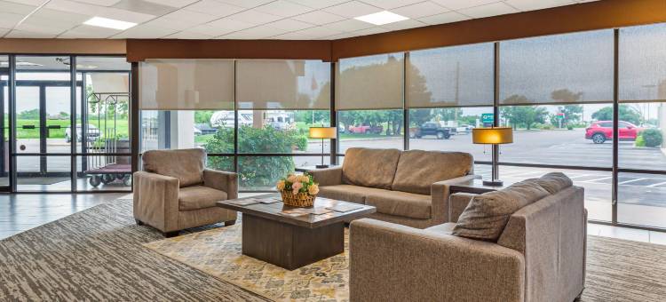 格兰德岛I-80凯艺酒店和会议中心(Quality Inn and Conference Center I-80 Grand Island)图片