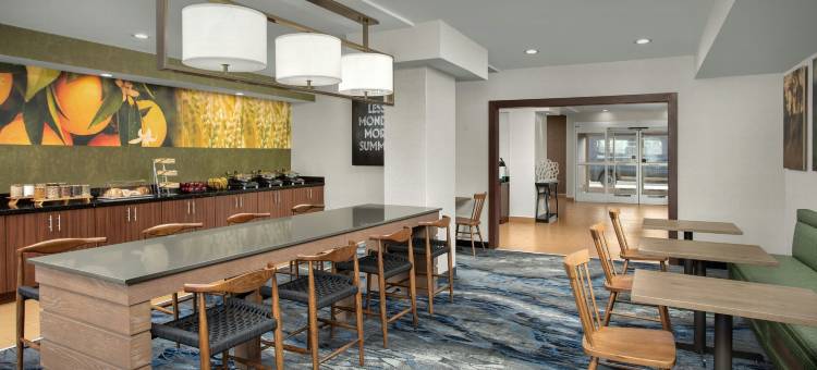 万枫阿尔伯克基机场套房酒店(Fairfield Inn & Suites Albuquerque Airport)图片