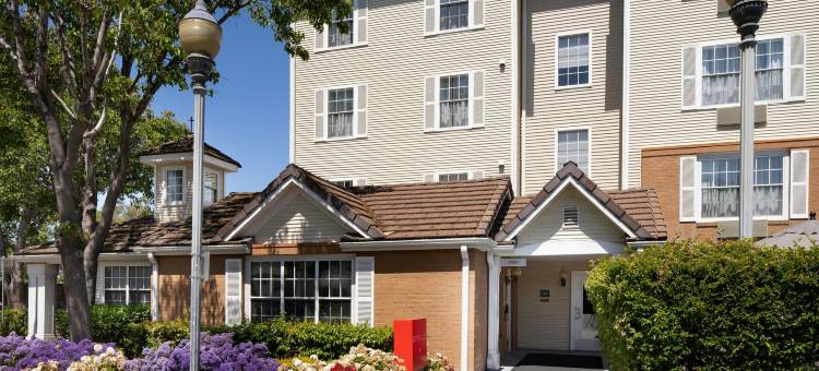 米尔皮塔斯硅谷皇冠TownePlace Suites 酒店(TownePlace Suites Milpitas Silicon Valley)图片