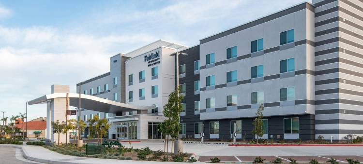 阿纳海姆洛斯阿拉米托斯万枫酒店及套房(Fairfield Inn & Suites Anaheim Los Alamitos)图片