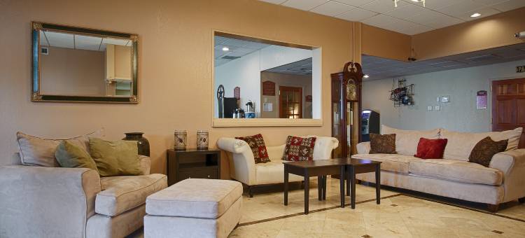 德克萨斯亨德森 6 号汽车旅馆(Motel 6 Henderson, TX)图片