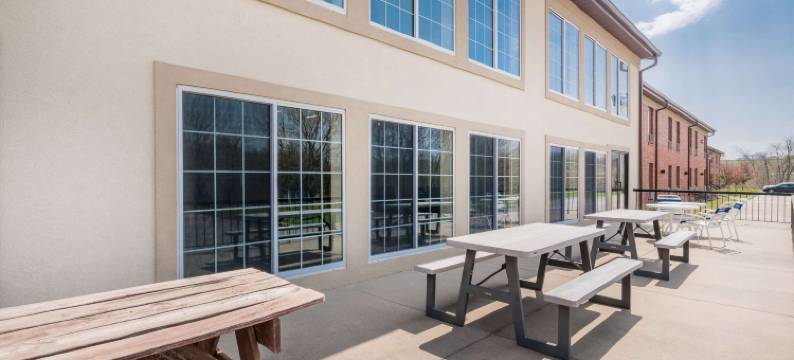 豪生斯顿-得梅因美吟温德姆酒店(AmericInn by Wyndham Johnston des Moines)图片