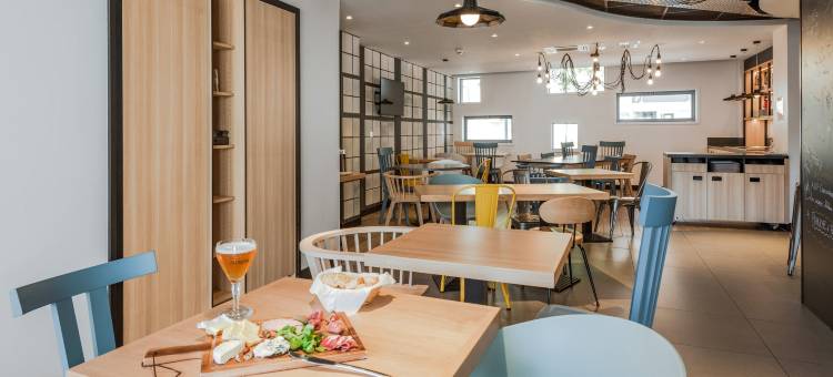 沙特尔中心康铂酒店(Campanile Chartres Centre - Gare - CATHÉDRALE)图片