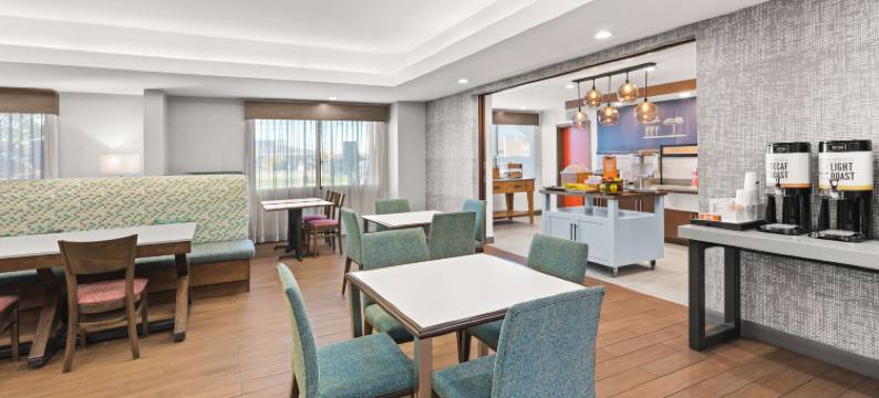 希尔顿欢朋酒店-锡康克(Hampton Inn Seekonk)图片
