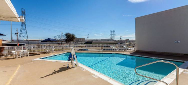 德州沃斯堡6号汽车旅馆-牛肉城(Motel 6 Fort Worth, TX - Stockyards)图片