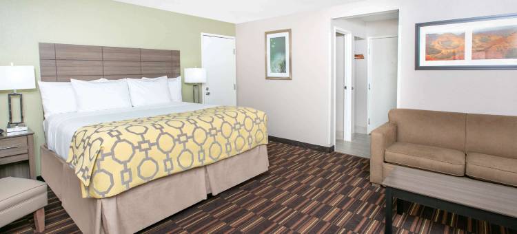 普莱诺呗盟套房酒店(Baymont by Wyndham Plano)图片