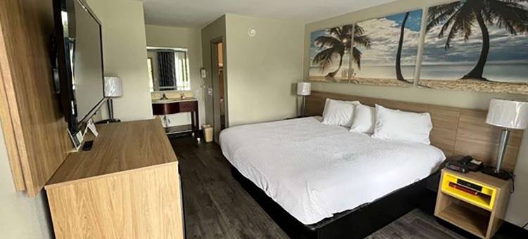 德芳尼阿克斯普林斯戴斯酒店(Days Inn by Wyndham DeFuniak Springs)图片