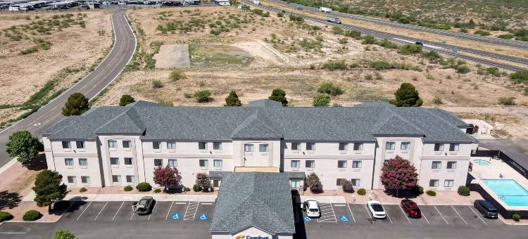 舒适酒店-坎普维德I-17(Comfort Inn Camp Verde I-17)图片