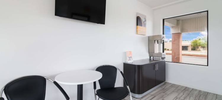 伊利诺伊伊伊大都会 6 号汽车旅馆(Motel 6 Metropolis, IL)图片