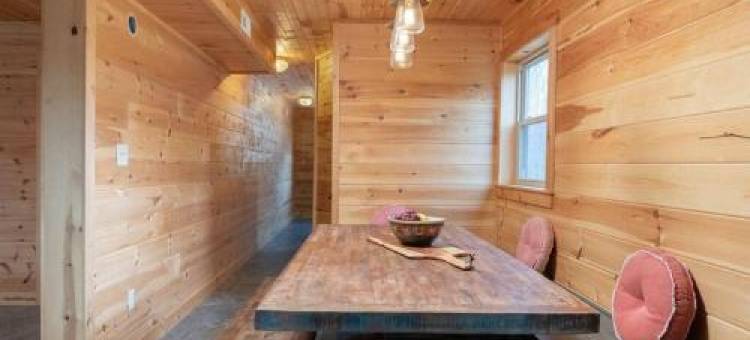 Smoke Rise Barn · Great Lake Front, Large Dock, 4Bdrm, Pool Table图片