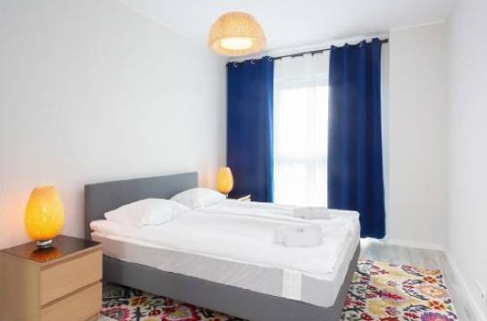 Renters的Rondo Wiatraczna公寓(Apartments Rondo Wiatraczna by Noclegi Renters)