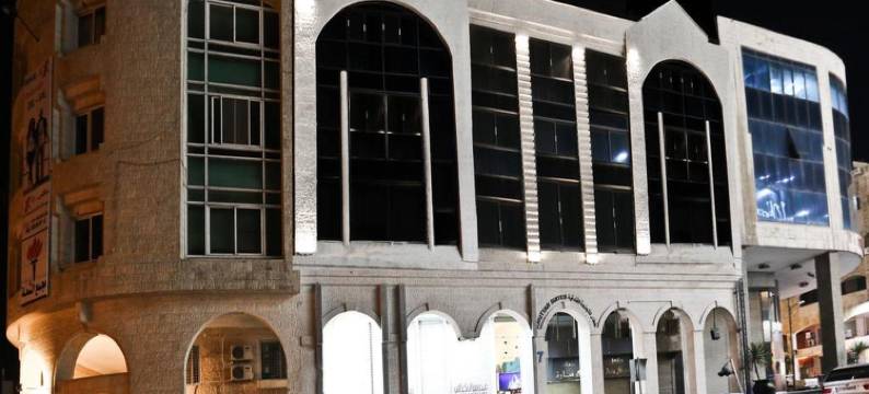 库塔尔公寓酒店(Khuttar Apartment)图片