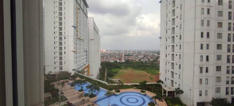 Studio Room 4 Apartement Bassura City by Travelibu Eugene图片