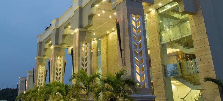 三一大酒店(Trinity Grand)图片