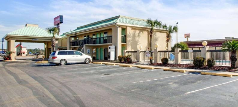 格尔夫波特伊克诺旅馆&套房(Econo Lodge Inn & Suites)图片