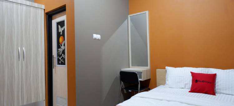 红多兹伊斯兰酒店-近特加尔站(RedDoorz Syariah Near Stasiun Tegal)图片