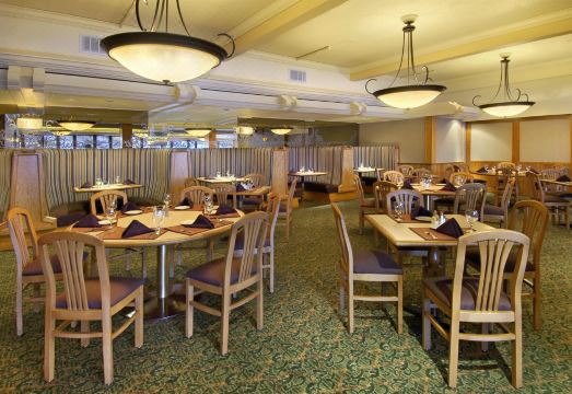 Red Lion Hotel Eureka Hotel Overview