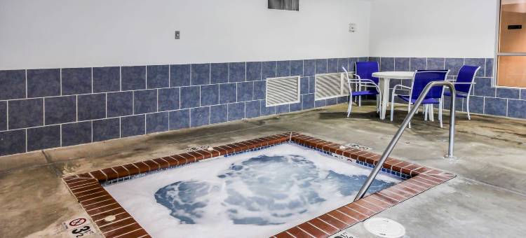 纽布朗费尔斯6号汽车旅馆(Motel 6 New Braunfels, TX)图片