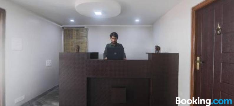 OYO 19292 55 柱子之家酒店(Collection O Police Bazar Shillong Formerly Pillars House)图片