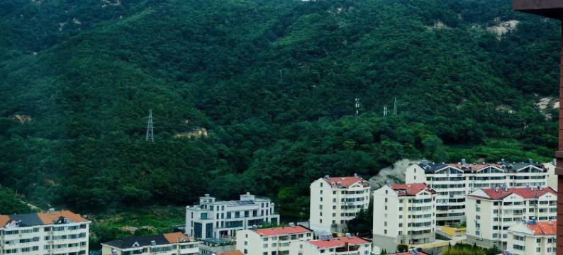 鸣海居点击头像查看更多房源民宿(东港路分店)图片