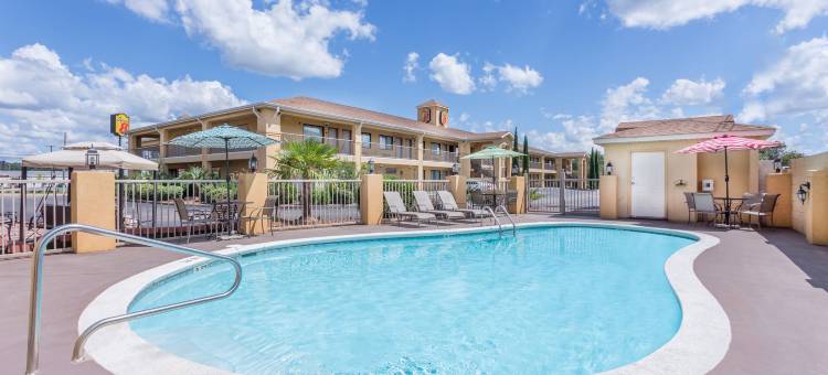 普拉特维尔蒙哥马利速8酒店(Super 8 by Wyndham Prattville Montgomery)图片