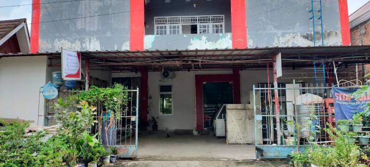 Ombai Guest House 27 Syariah Mitra RedDoorz图片