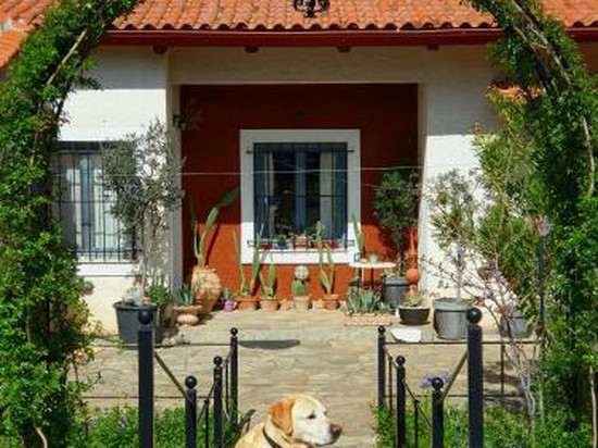 Helicon Muses Friendly Mountain B&B Guesthouse