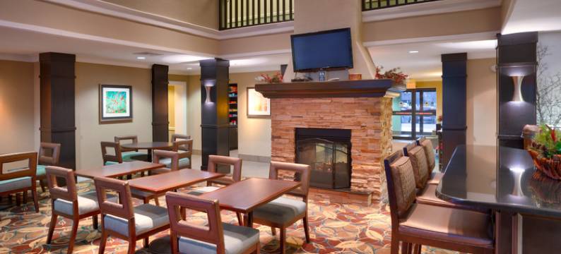 Staybridge Suites 皮奥里亚- DOWNTOWN(Staybridge Suites PEORIA-DOWNTOWN by IHG)图片