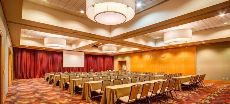 休斯顿能源走廊希尔顿安泊酒店(Embassy Suites by Hilton Houston Energy Corridor)图片