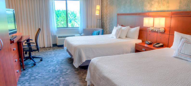 莫比尔戴弗妮/东海岸万怡酒店(Courtyard Mobile Daphne/Eastern Shore)图片