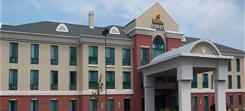 智选假日套房酒店鼓黑泽尔顿(I - 80)(Holiday Inn Express & Suites DRUMS-HAZLETON (I-80) by IHG)图片