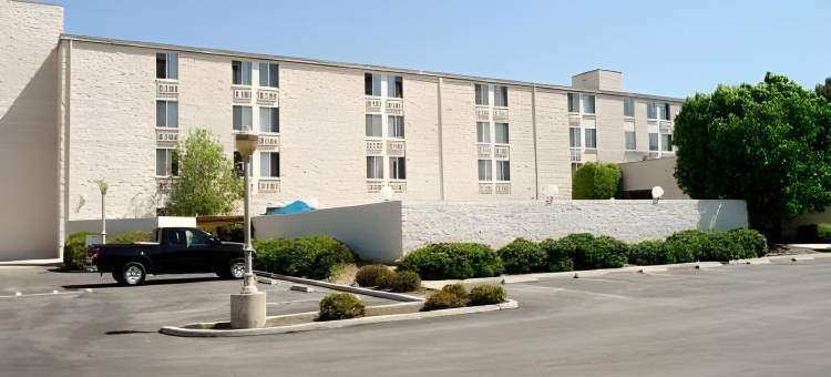 福乐顿市戴斯套房酒店(Days Inn & Suites by Wyndham Fullerton)图片