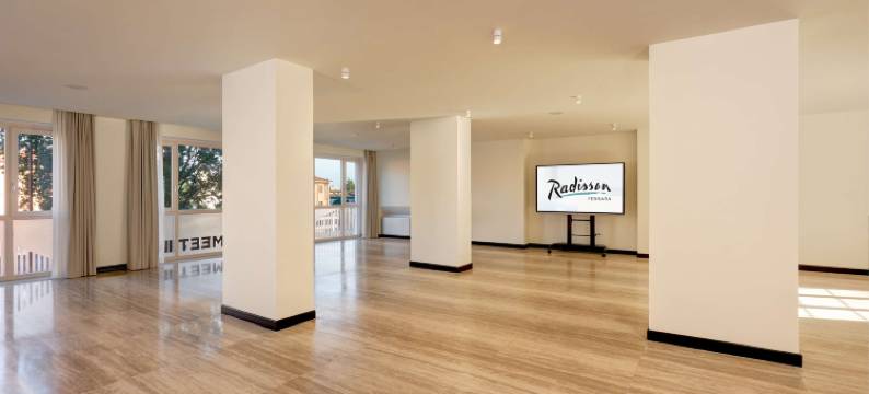 费拉拉丽筠酒店(Radisson Hotel Ferrara)图片